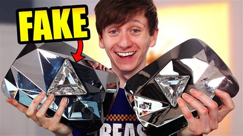 how many subscribers are fake